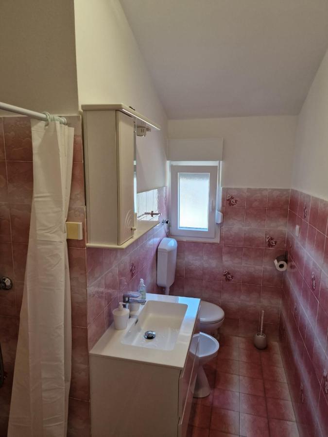 Apartman Lugovic 시베니크 외부 사진